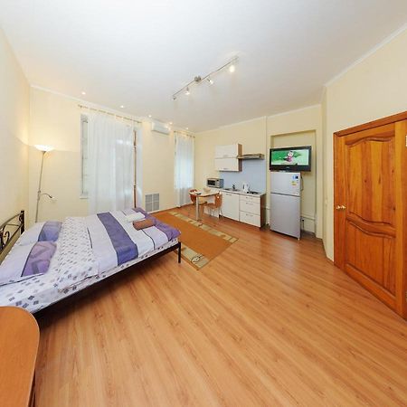 Apartments In Center Metro Olimpiyskay Velyka Vaselkivska Street Kiev Ngoại thất bức ảnh