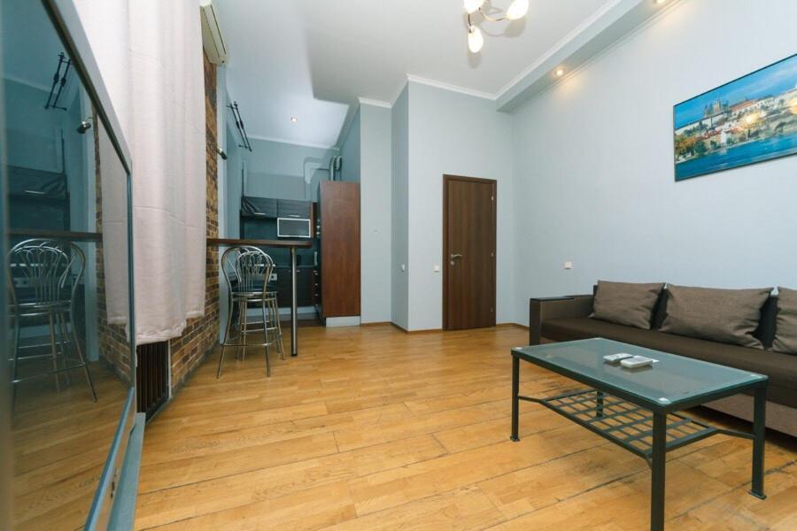 Apartments In Center Metro Olimpiyskay Velyka Vaselkivska Street Kiev Ngoại thất bức ảnh